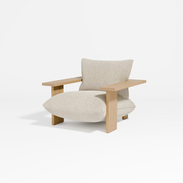 Press Armchair | Designed by Studio Truly Truly | Lounges & Armchairs | Design By Them ** Kvadrat Coda 2 0103