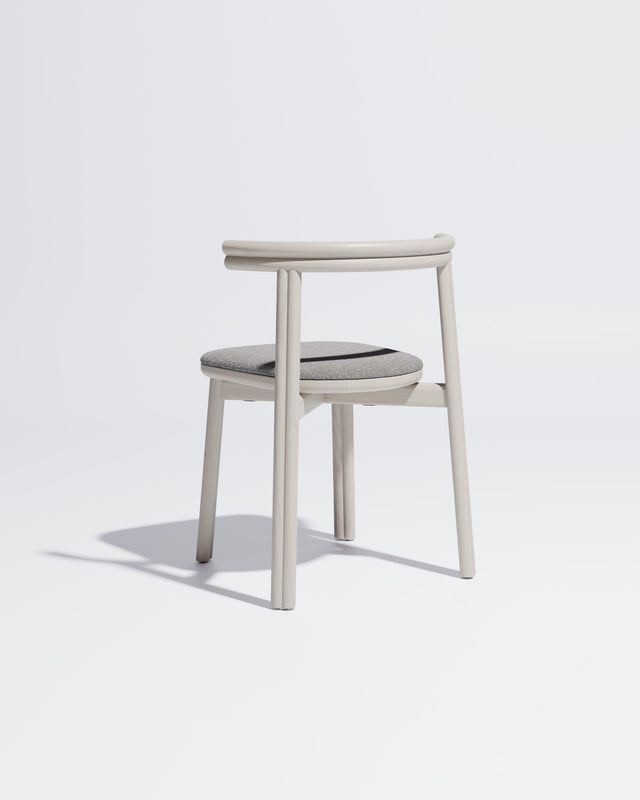 Twill Timber Dining Chair Upholstered | Gibson Karlo | DesignByThem ** Silk Grey / Kvadrat Zero - 016