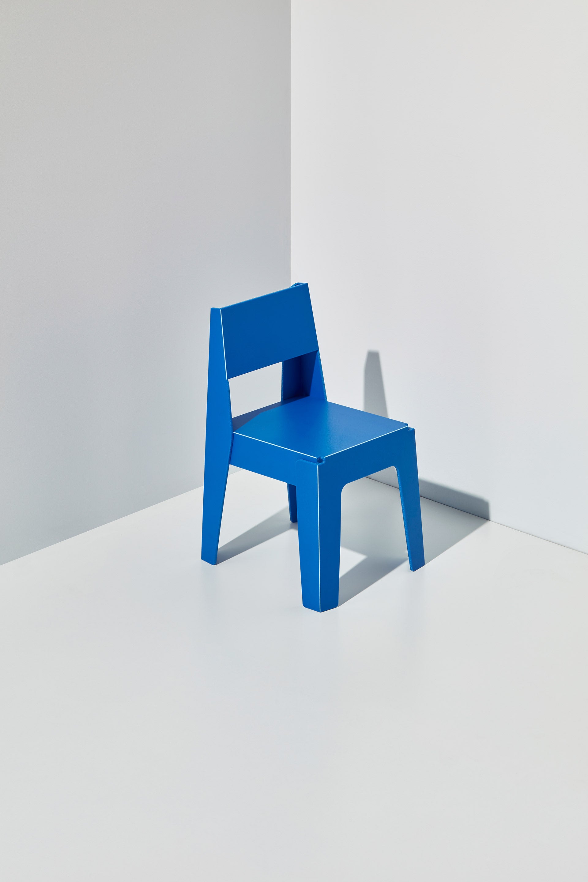 Blue Butter Chair | 80% Recycled Plastic Indoor Outdoor Furniture | Nicholas Karlovasitis & Sarah Gibson | DesignByThem