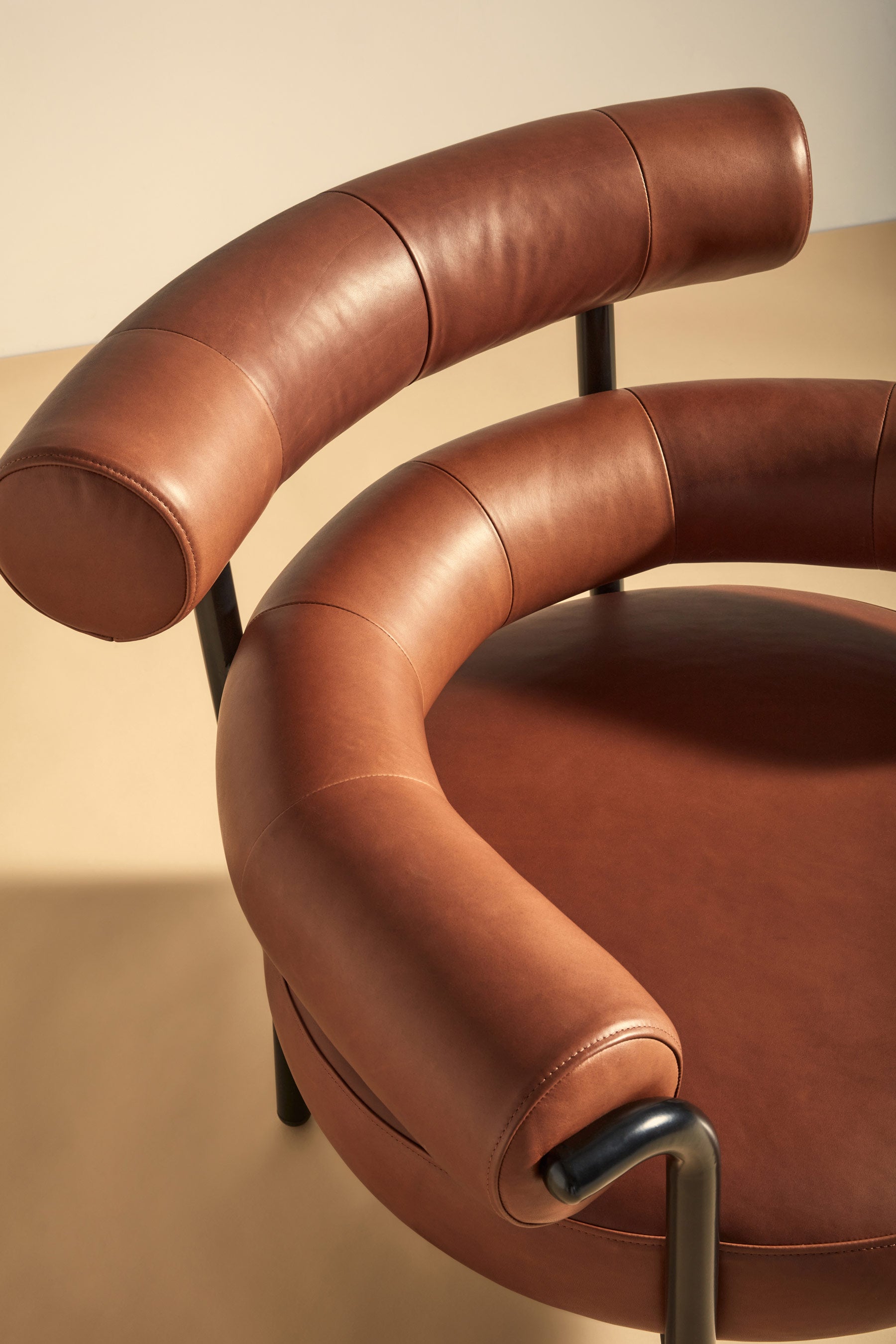 Olio Armchair by Christina Bricknell and Gibson Karlo | Round Upholstered Chair Steel Frame | DesignByThem ** Custom Leather Ranchero - Nuss