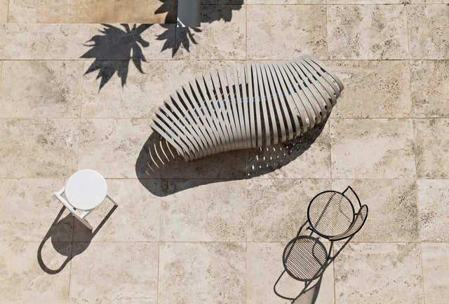 Ribs Bench Outdoor | Aluminium Metal Outdoor Seating Furniture | Stefan Lie | DesignByThem