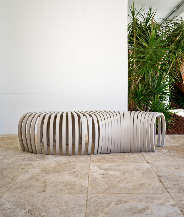 Ribs Bench Outdoor | Aluminium Metal Outdoor Seating Furniture | Stefan Lie | DesignByThem