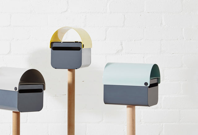 TomTom The Friendly Letterbox