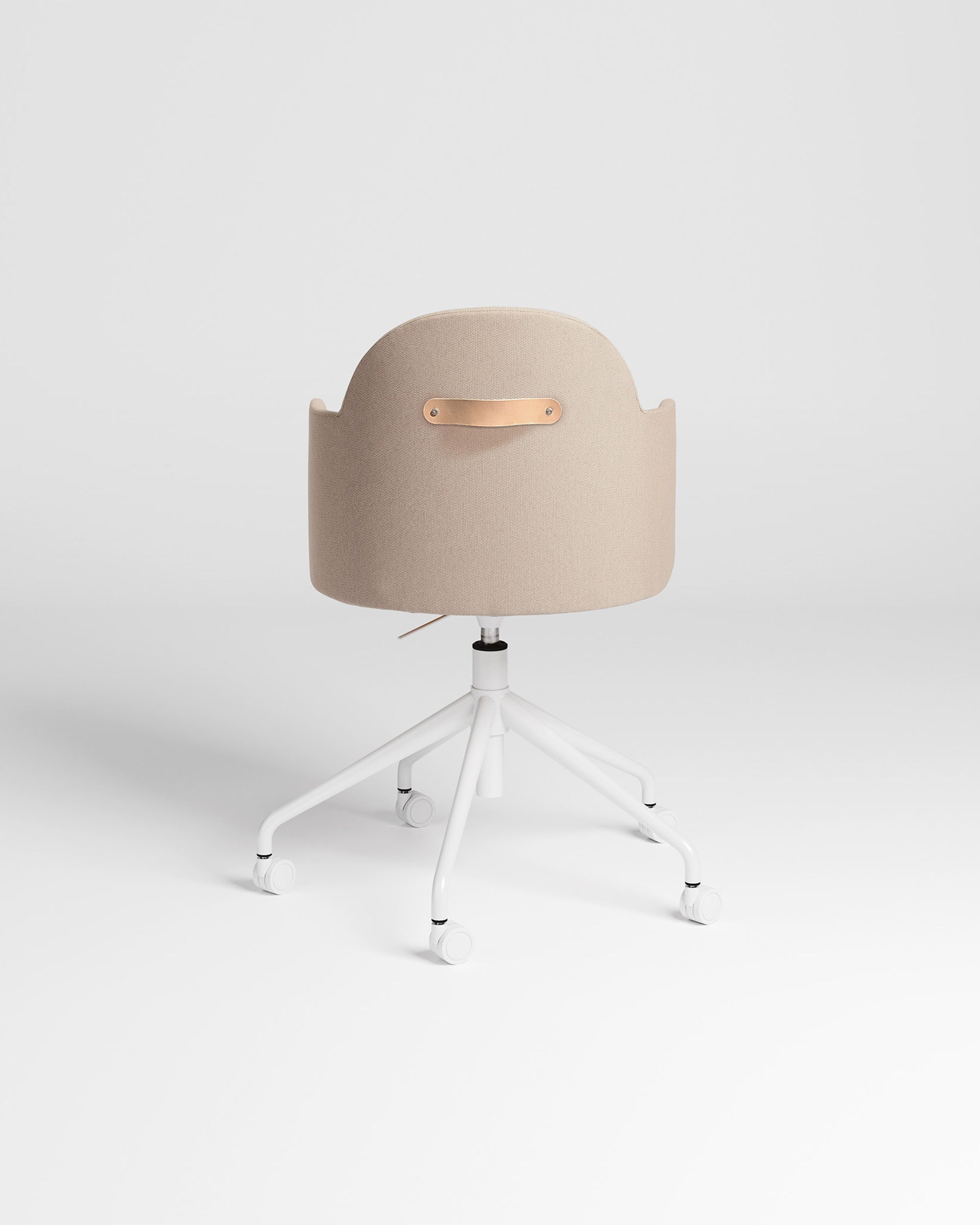 Potato Armchair Swivel Gaslift with Castors White Base | Office or Dining Tub Chair | Gibson Karlo | DesignByThem ** HF2 Messenger - 078 Tusk