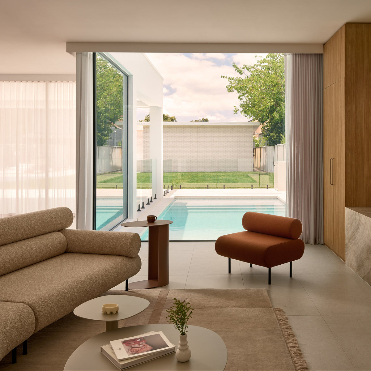 Cabin Seat Modular Lounge nd Pillar Side Table by Gibson Karlo, Overlay Rug by Danielah Martinez | Fairview Residence, Teresa Perng, NSW | Design By Them