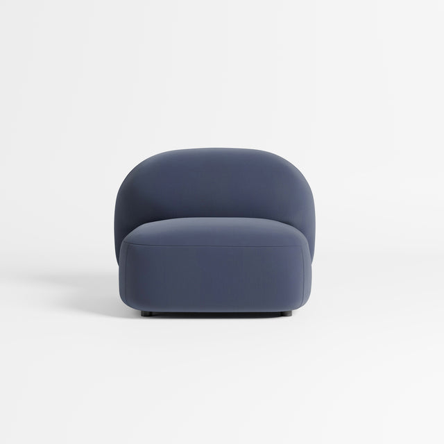 Sundae Seat | Upholstered | Designed by Jason Ju | DesignByThem ** Kvadrat Fabrik Gentle 2 0783
