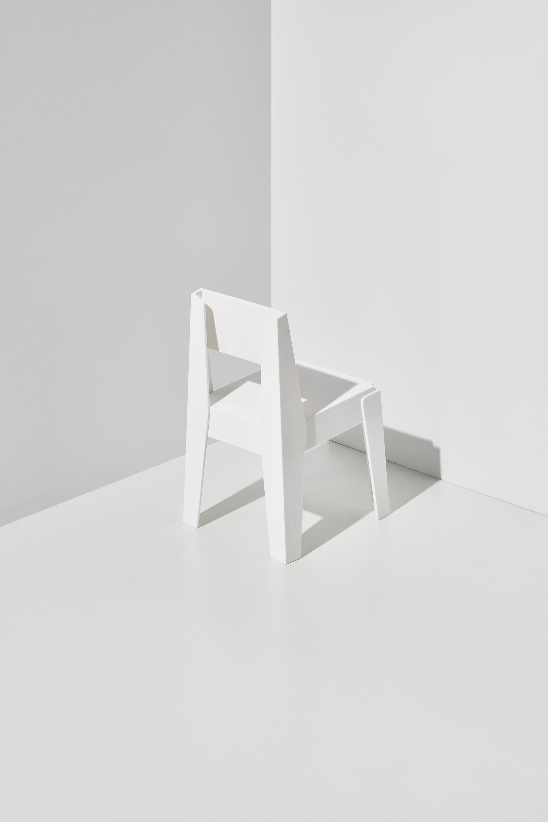 White Butter Chair | Indoor Outdoor Waterproof Dining Chair | 80% Recycled Plastic | Nicholas Karlovasitis & Sarah Gibson | DesignByThem