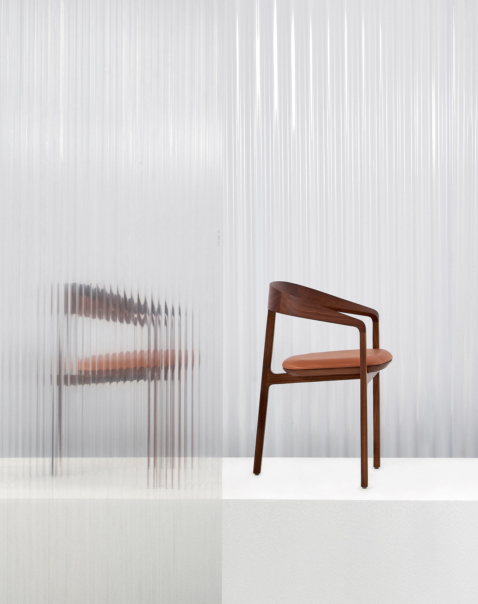 Bow Chair | Fabric or Leather Upholstered | Tom Fereday | DesignByThem ** HL6 Leather Ranchero - Whiskey
