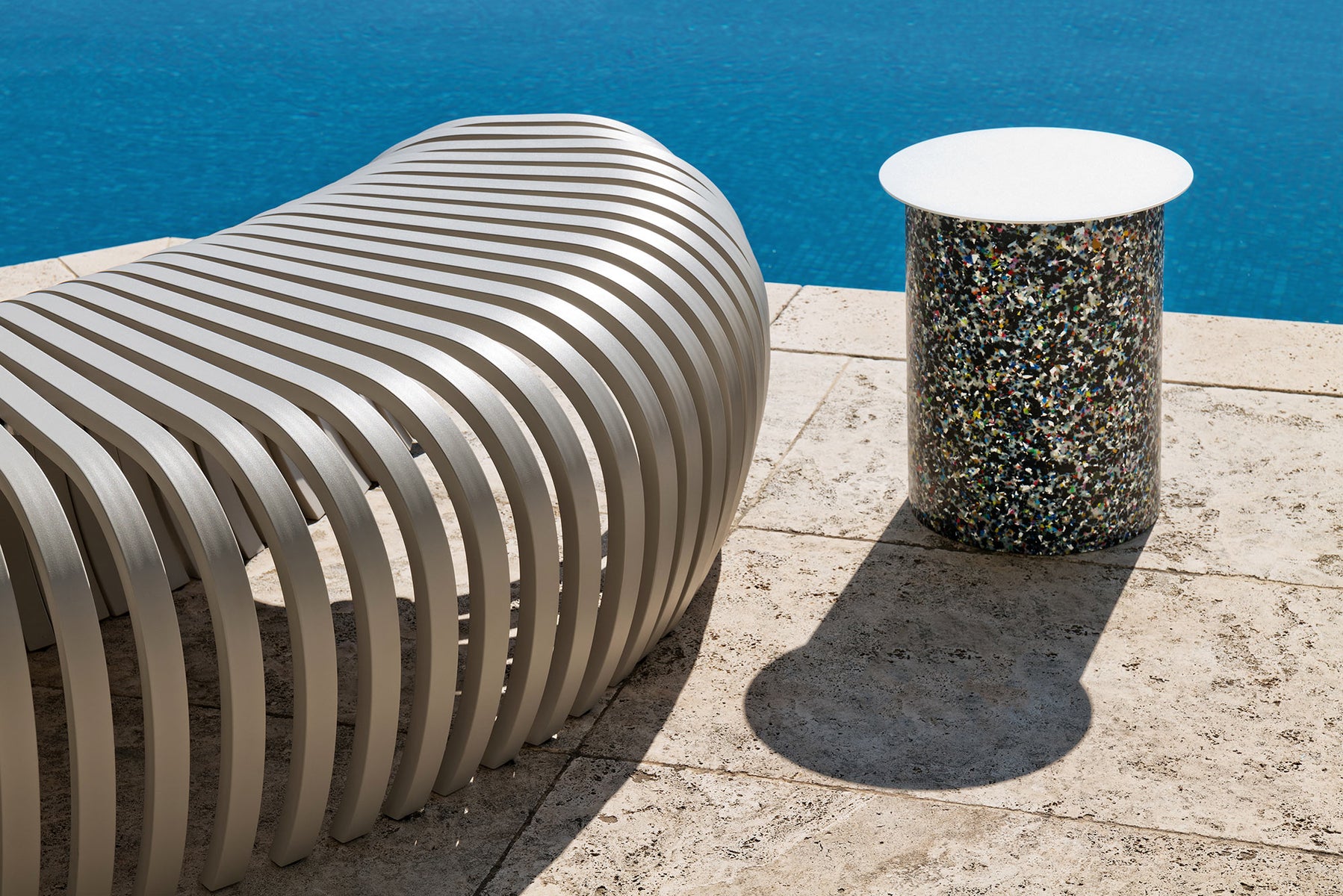 Ribs Bench Outdoor | Aluminium Metal Outdoor Seating Furniture | Stefan Lie | DesignByThem | Gallery